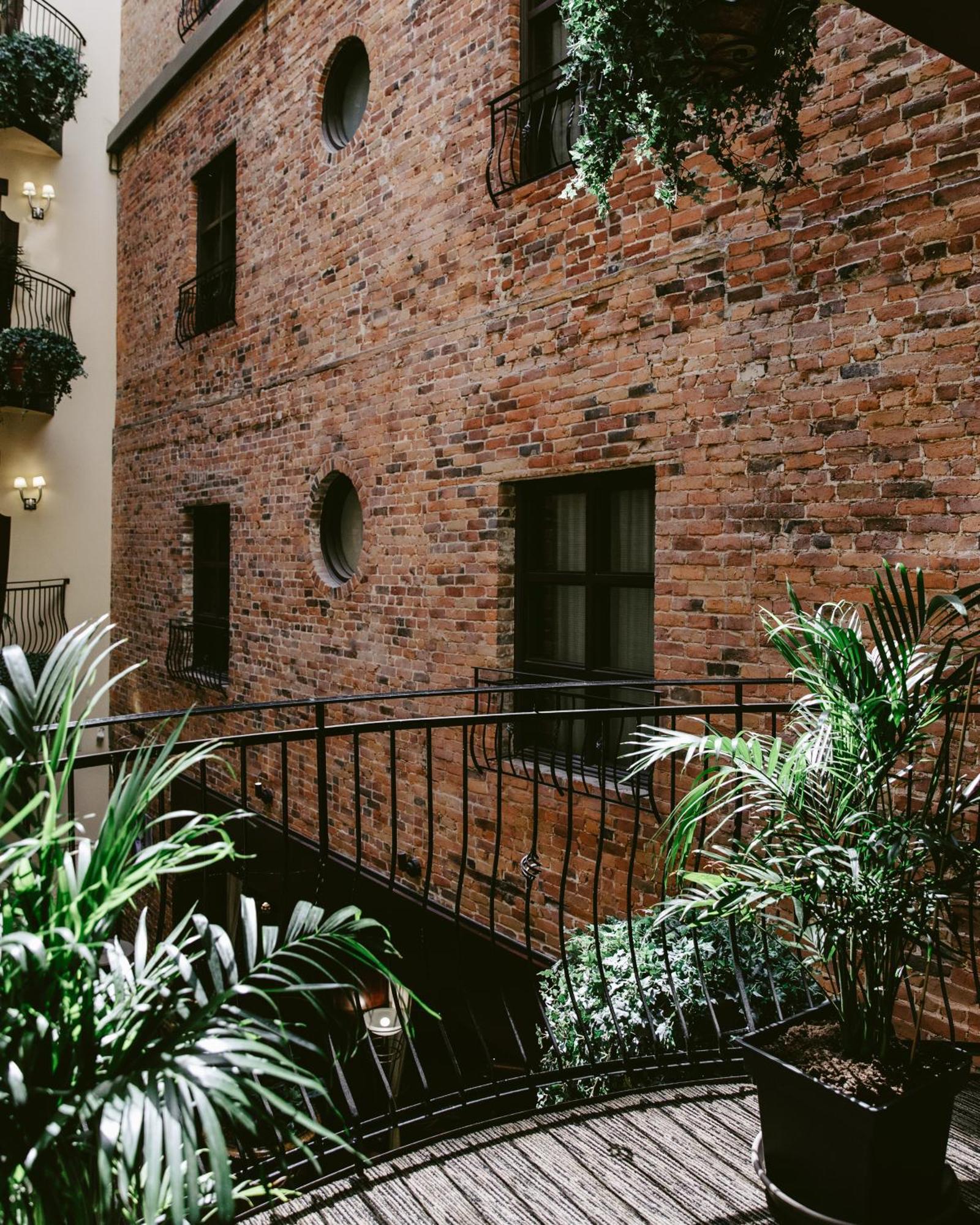 Nelligan Hotel Montreal