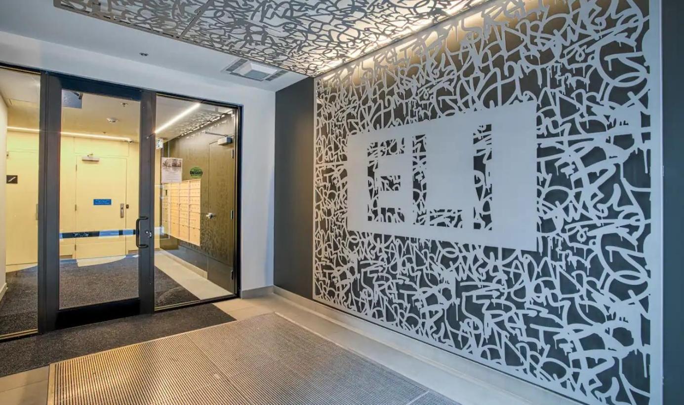 Luxurious Downtown Apartment Montreal