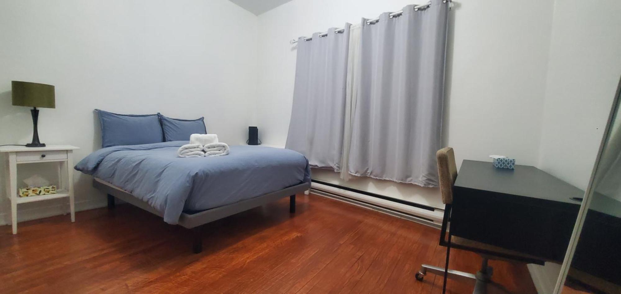 Holiday home Heart Of Mtr For Memorable Experience 7minmetro 2 Backyard Fully Equipped Montreal