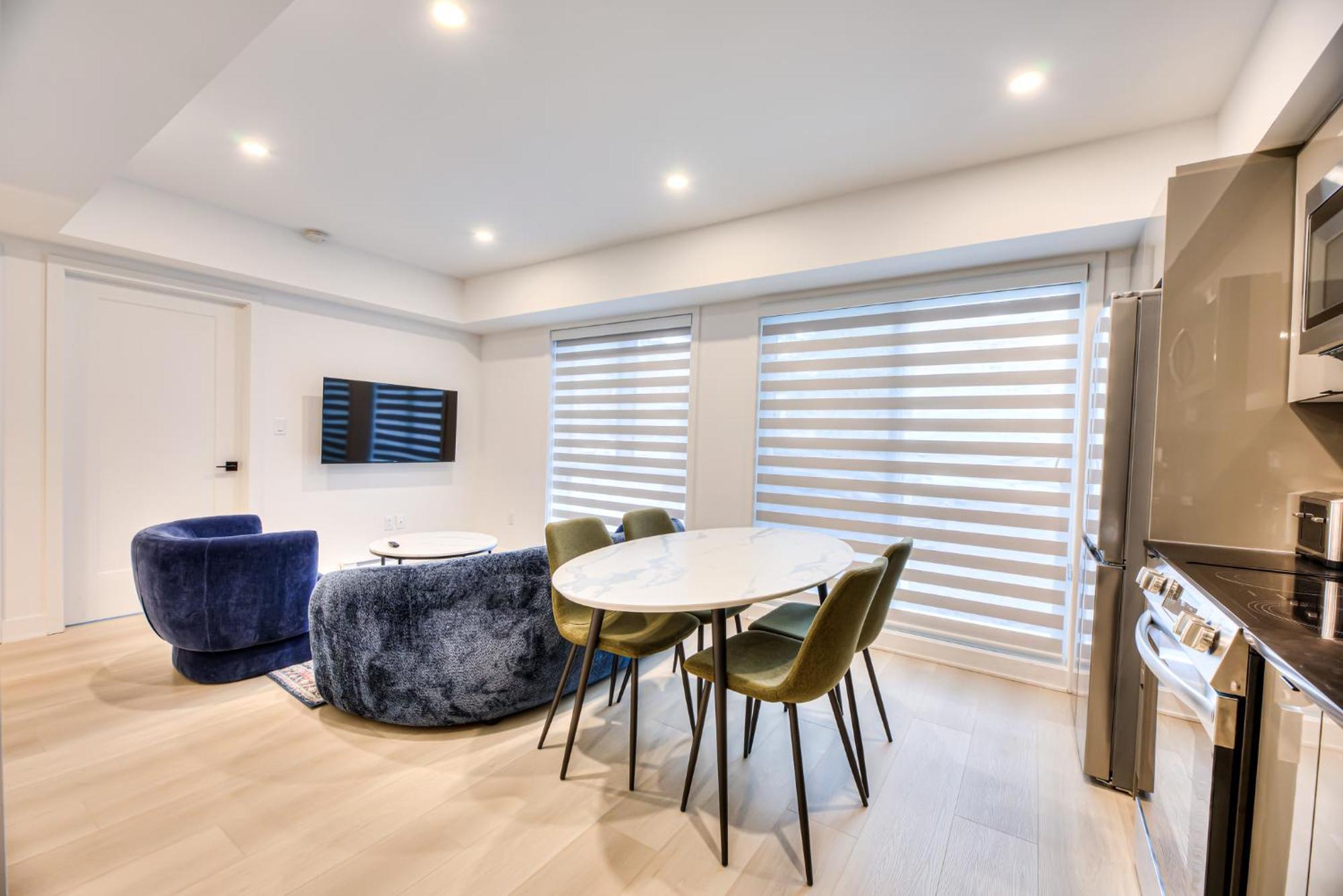 Restful Nights, Adventure Days Await! Apartment Montreal