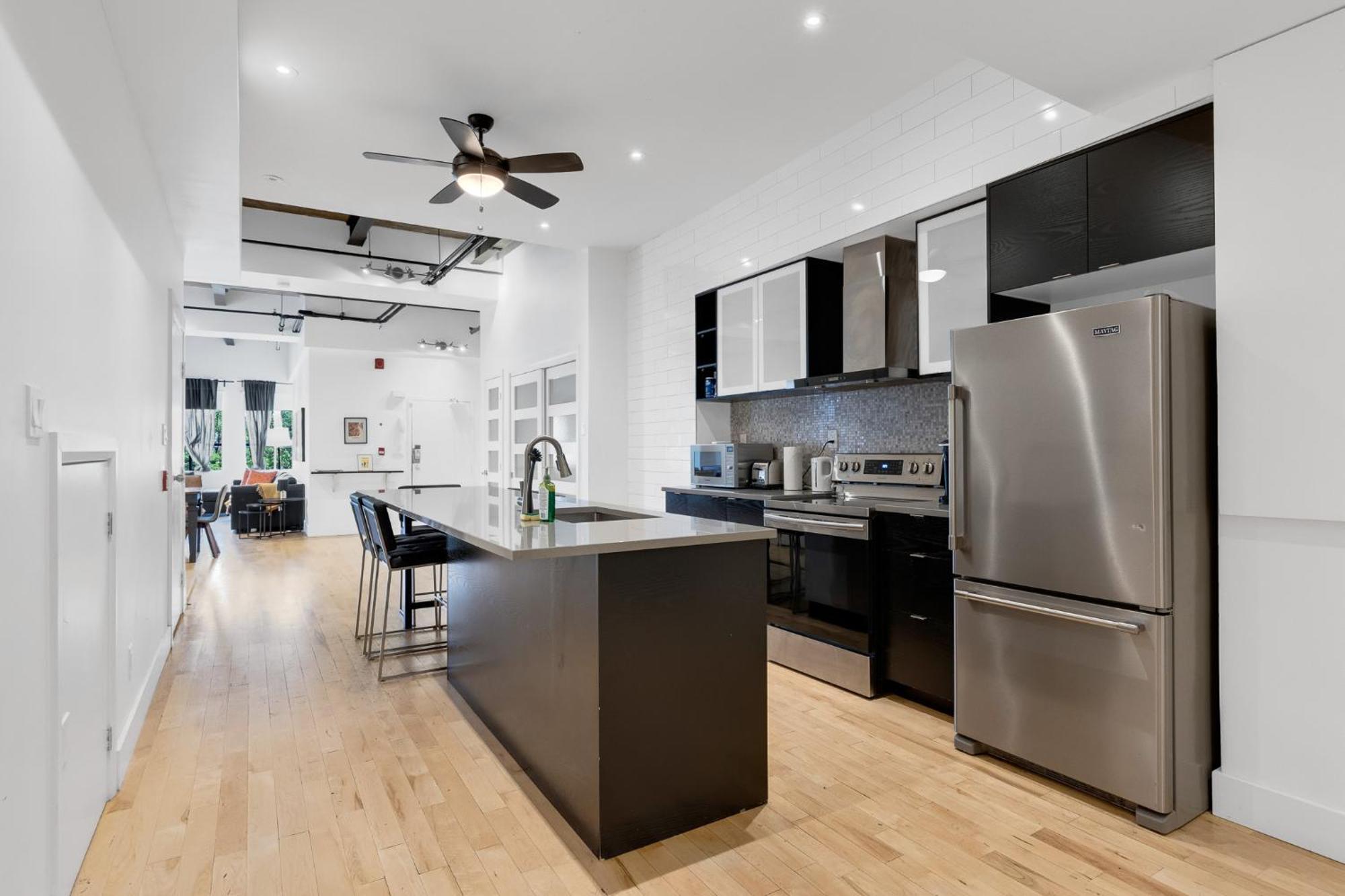 Les Lofts Du Mont Royal Apartment