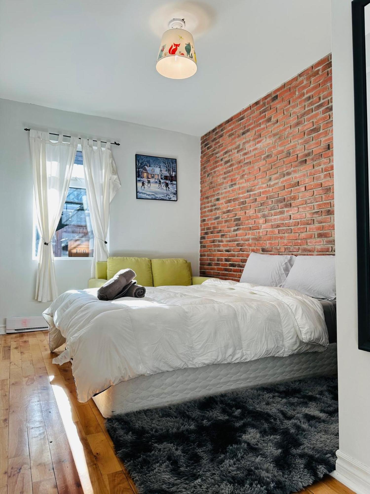 Lovely 3 Bedrooms In Heart Of Plateau Mont-royal