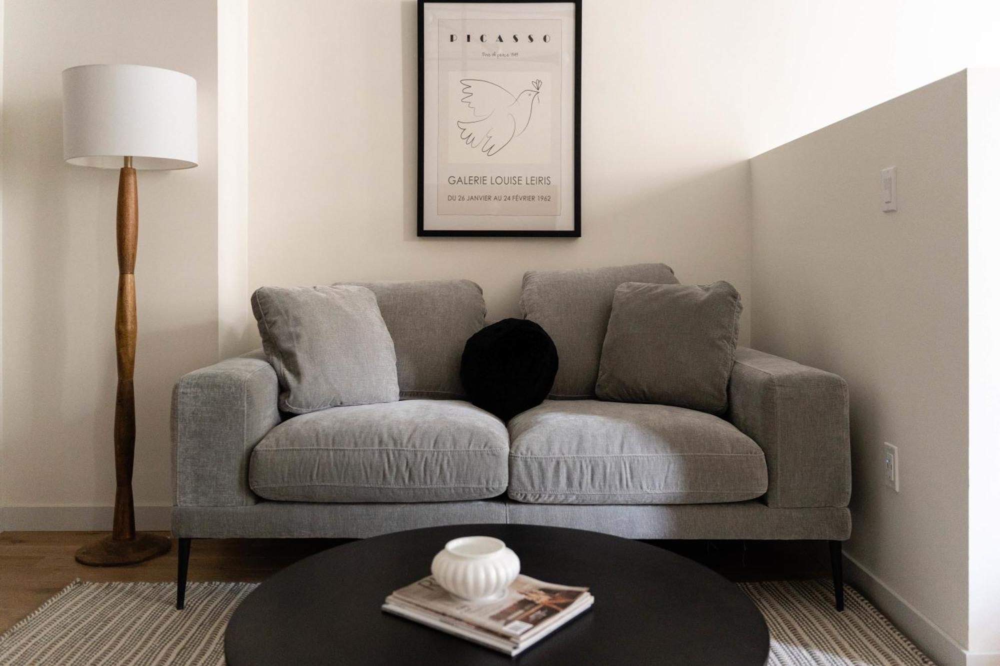 Maison Place Jacques-cartier By Luxury In Transit