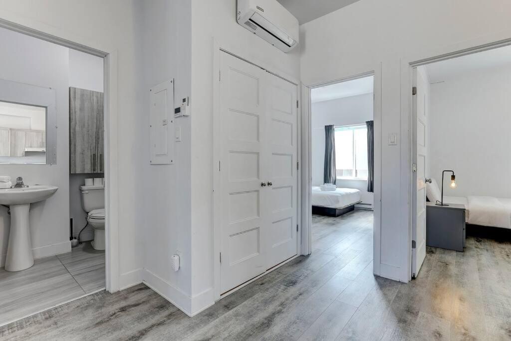 Apartment Chic And Spacious 3 Bedroom In Griffintown *