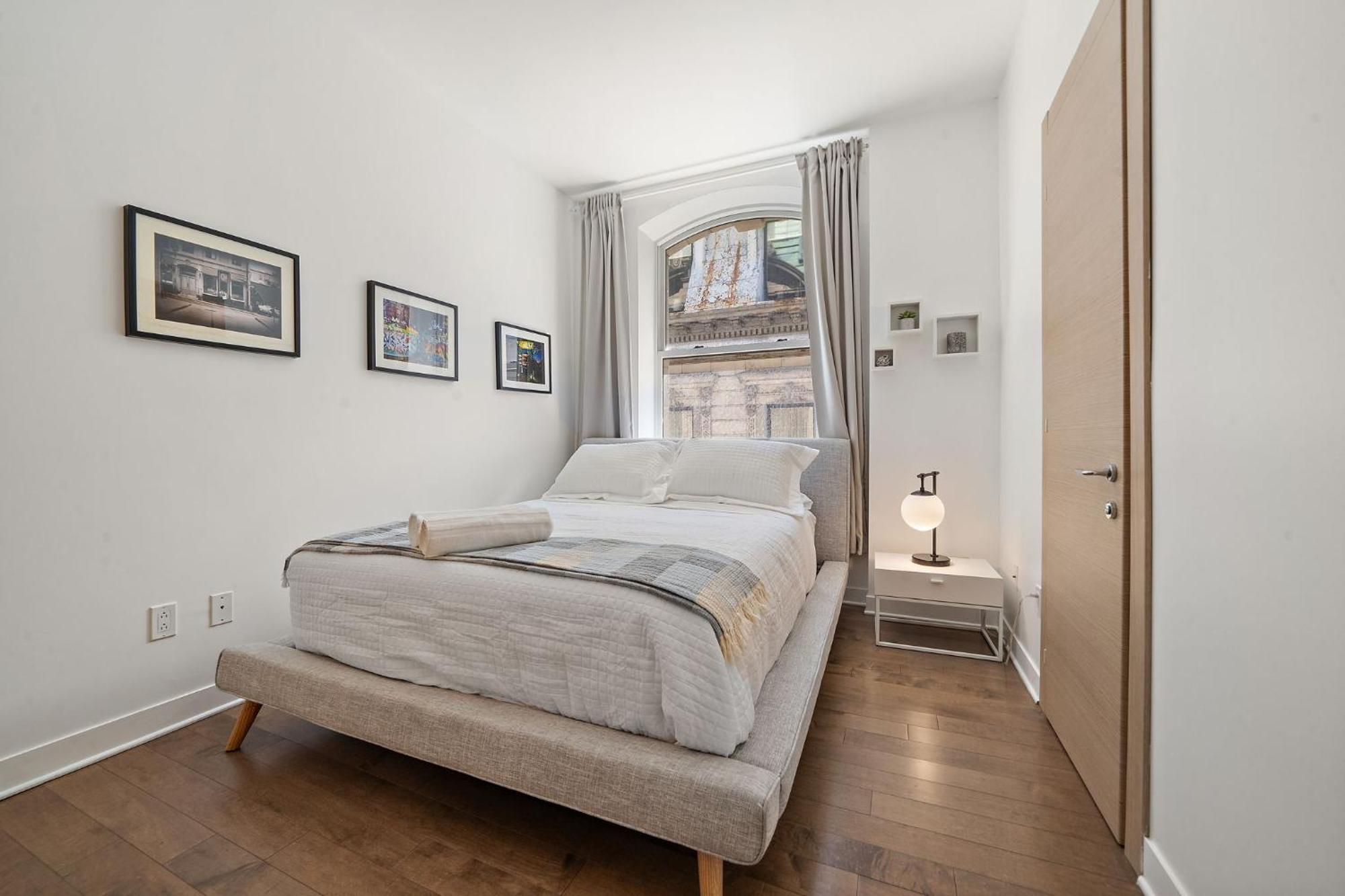 Old Montreal's Luxe Charm Apartment