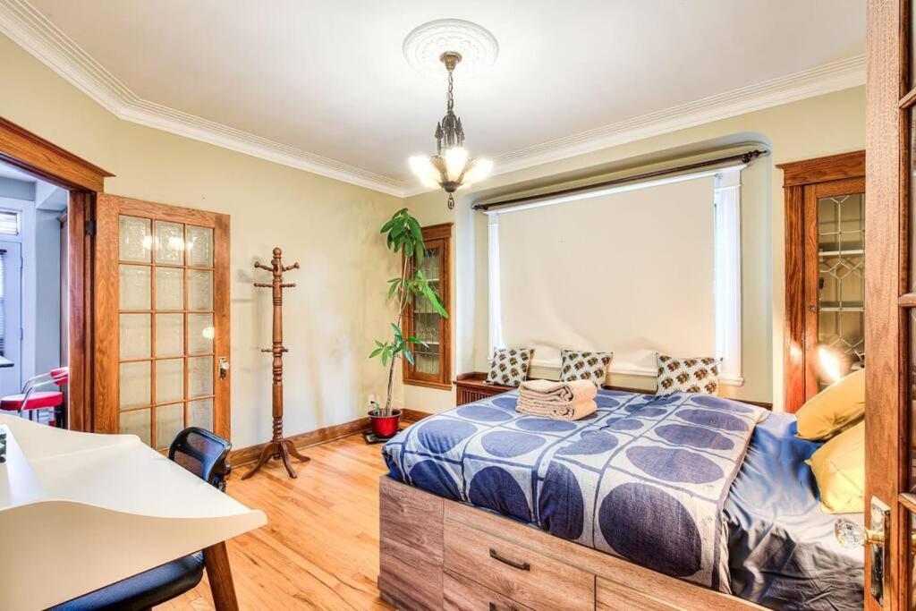 4bdr-2min Walk To Metro-free Parking-15min To Dt Apartment *