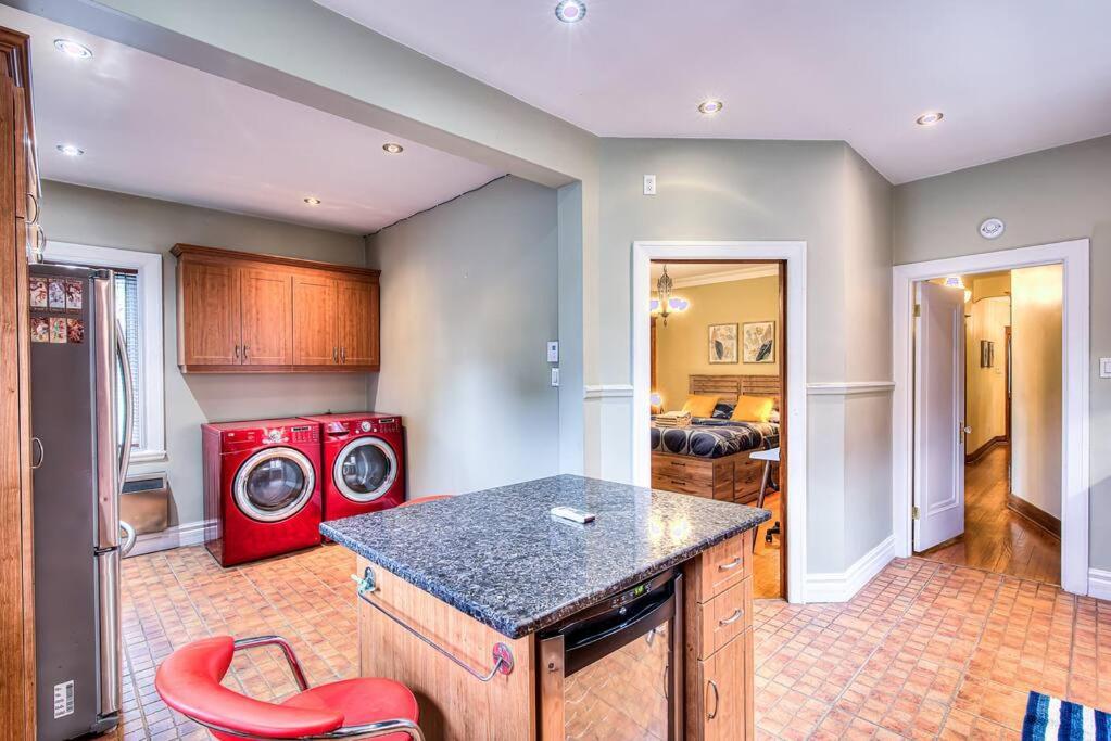 4bdr-2min Walk To Metro-free Parking-15min To Dt Apartment