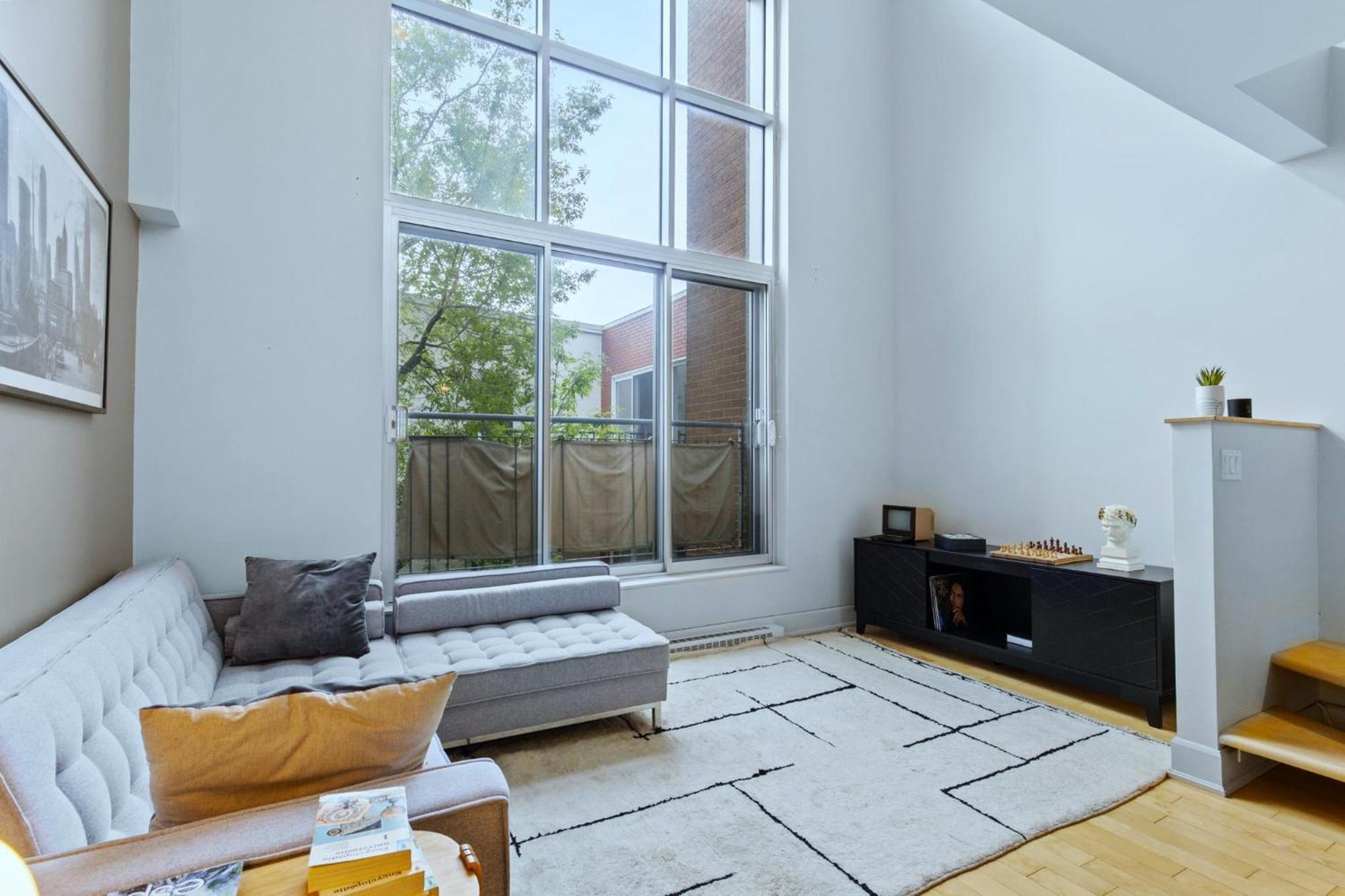 Luxieux Loft Au Coeur Du Plateau Mont-royal Apartment