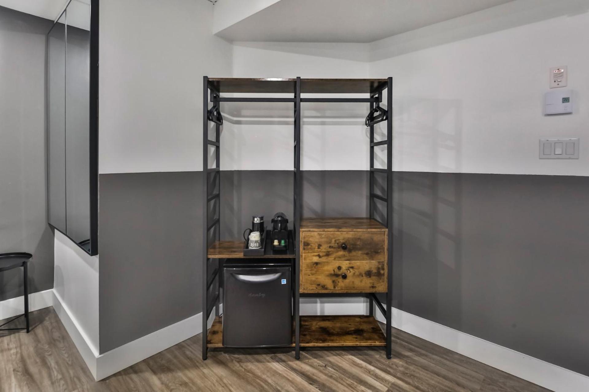 Hygie Boutique 3* Montreal