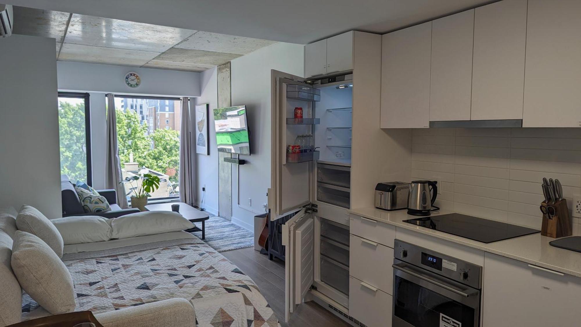Chic Au Coeur De Montreal, A Cote De