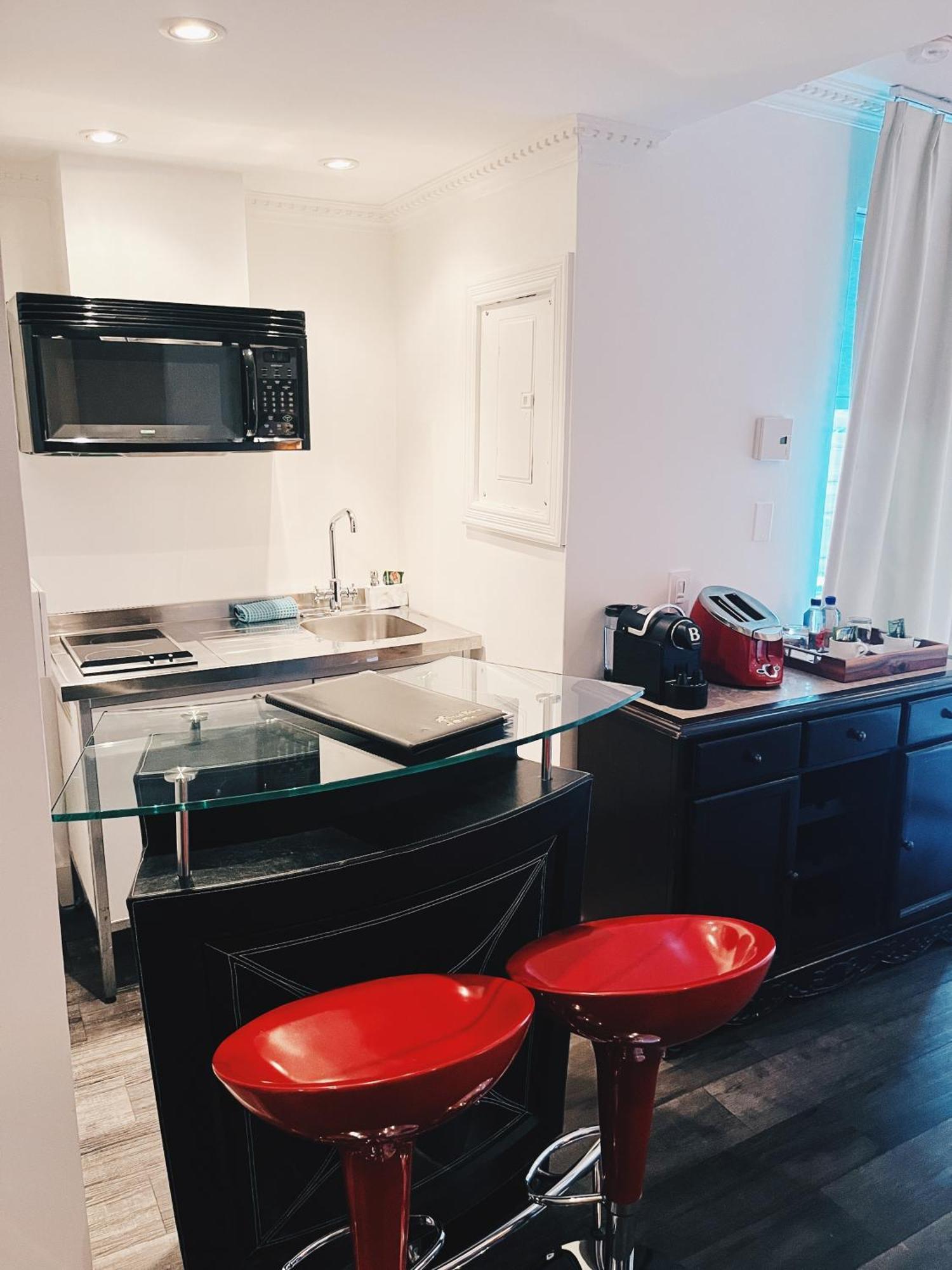 Kutuma 4* Montreal