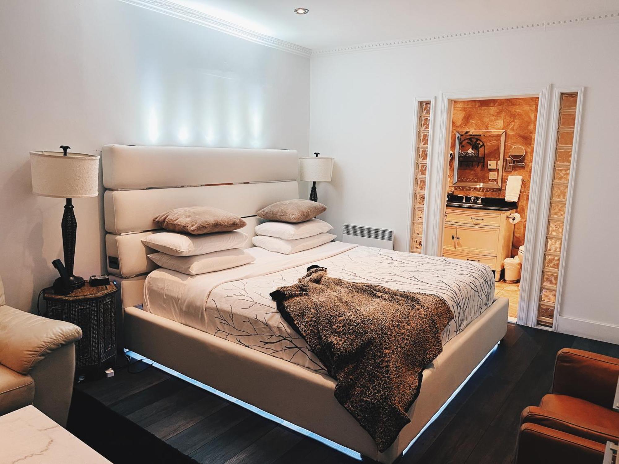 Hotel Kutuma Montreal