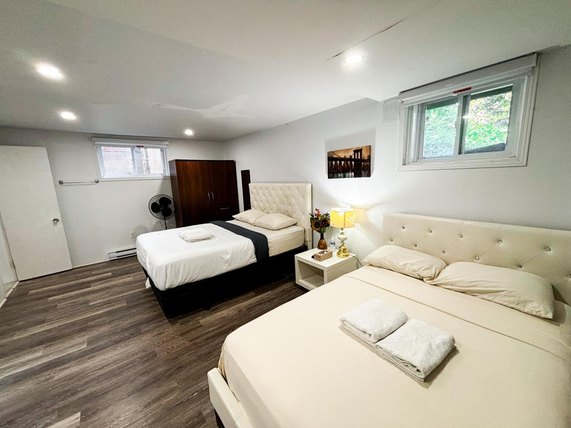 Entire Near Downtown & Trudeau Yul Airport Montreal