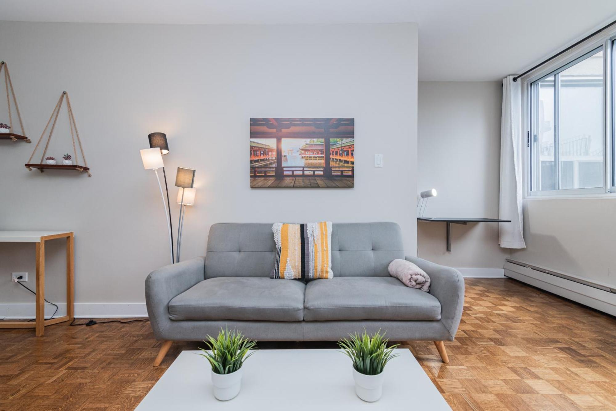 Golden Mile & Relocation * Montreal