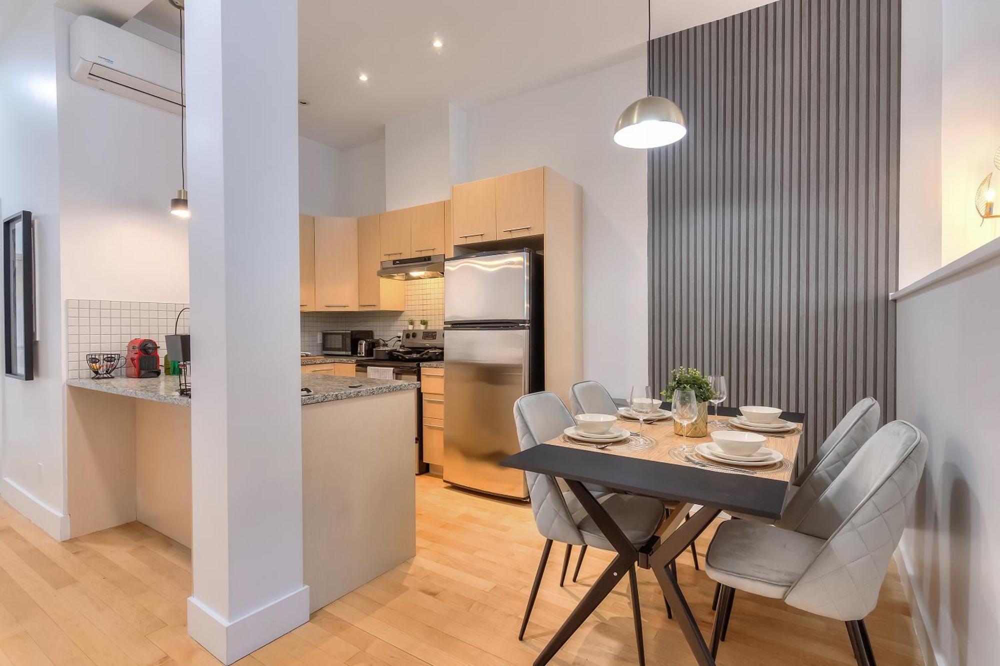 Apartment Take A Break In A Modern Loft On Plateau-mont-royal