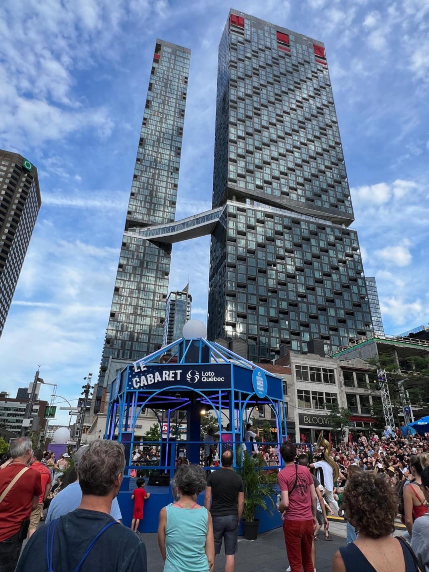 Sky Bridge Spectacular *