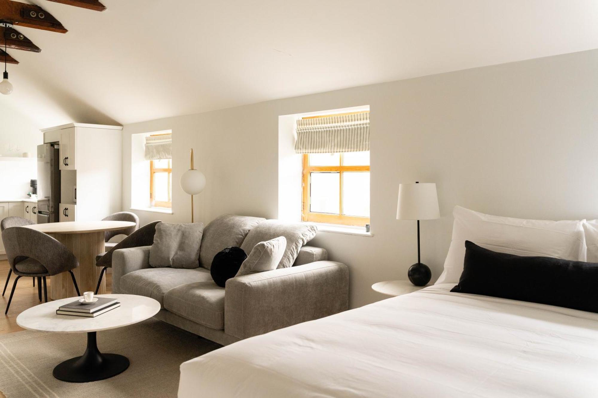 Aparthotel Maison Rasco By Luxury In Transit 4*
