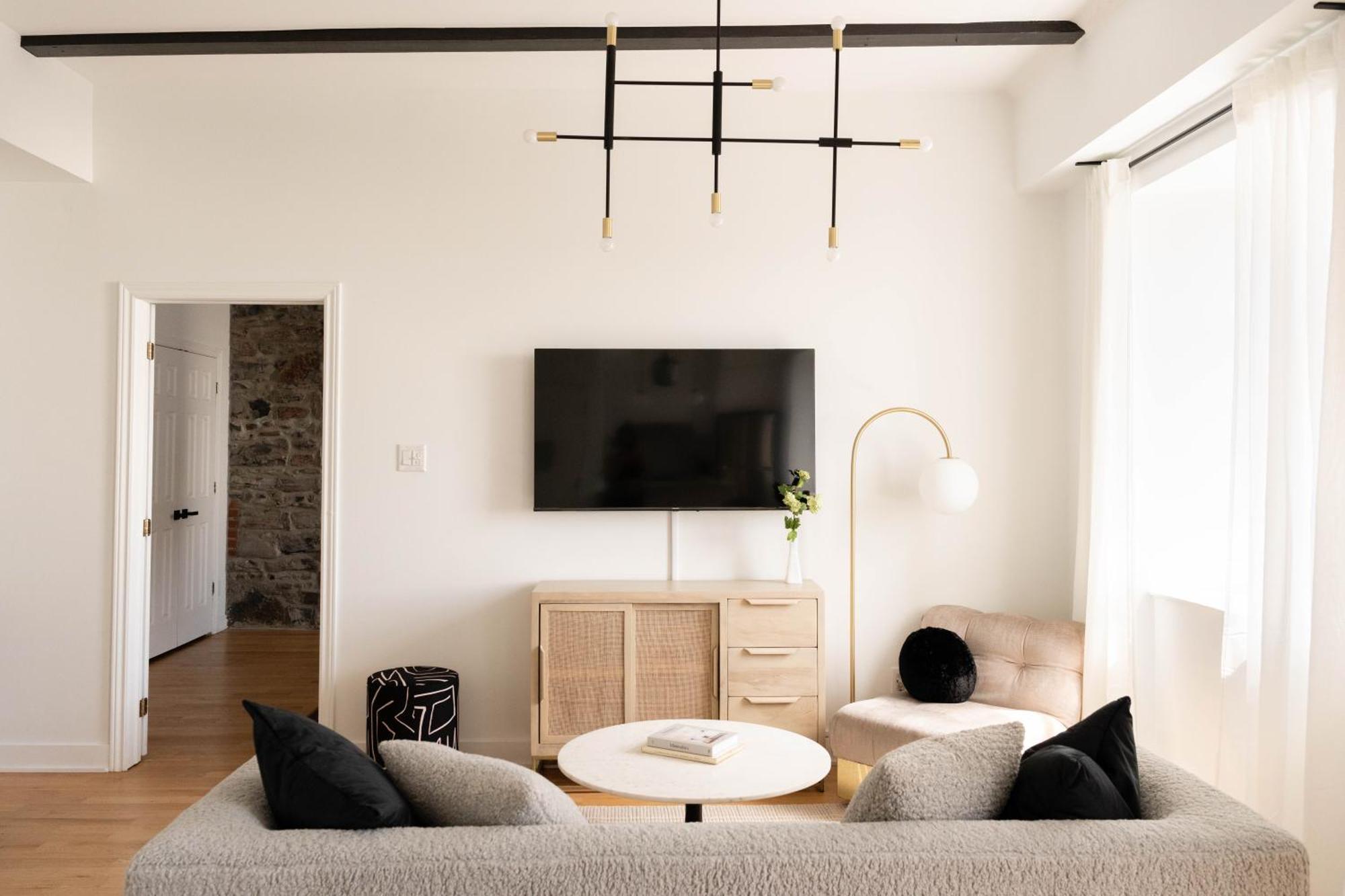 Maison Rasco By Luxury In Transit Montreal