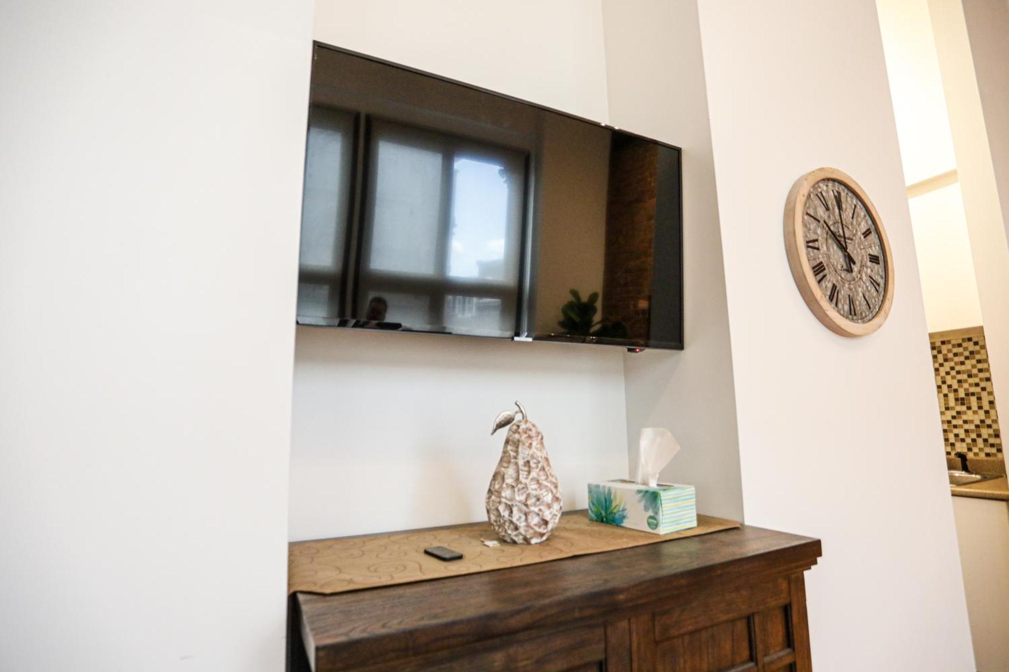 Elegant 1 Bedroom In Old Port- 301 Apartment Montreal