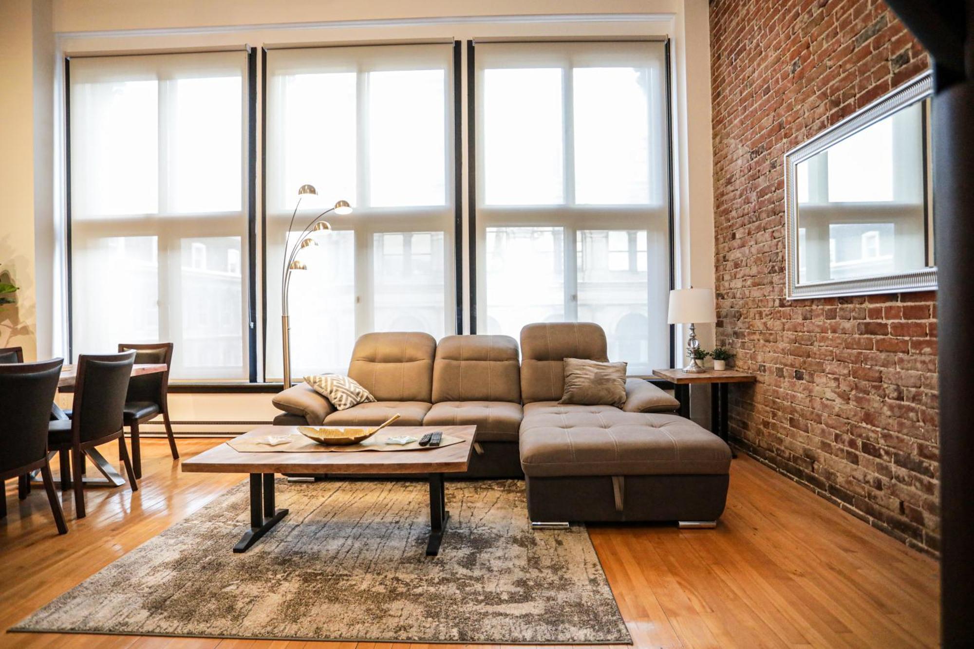 Apartment Elegant 1 Bedroom In Old Port- 301