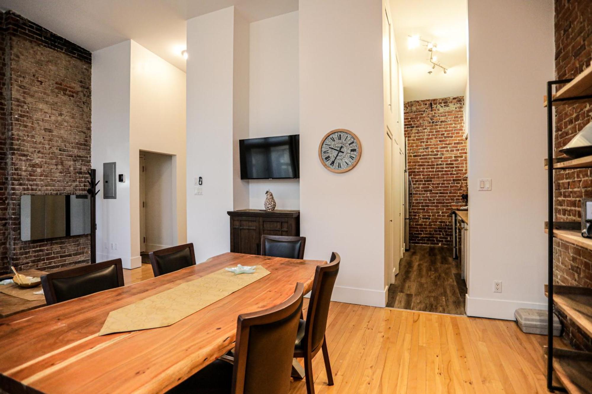 Elegant 1 Bedroom In Old Port- 301 Apartment Montreal