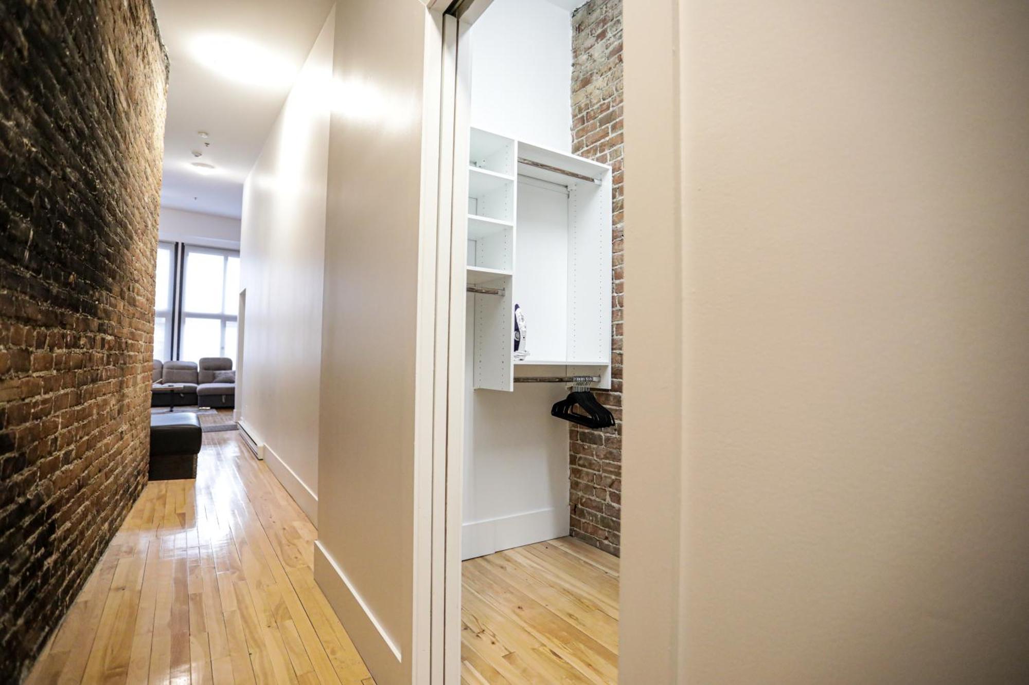 Elegant 1 Bedroom In Old Port- 301 Apartment