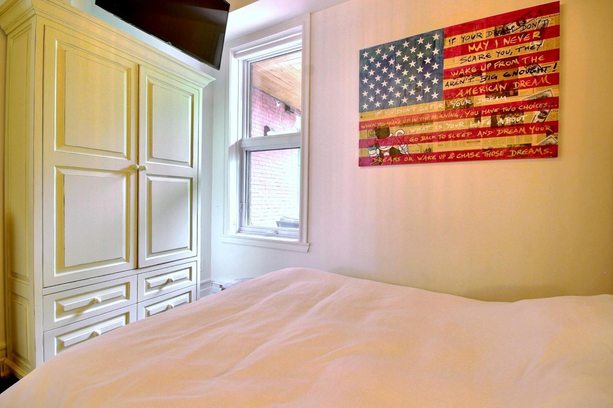 Apartment Galeria St Denis In Prime Montreal