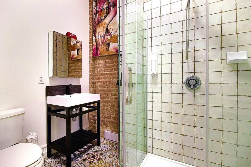 Galeria St Denis In Prime Apartment