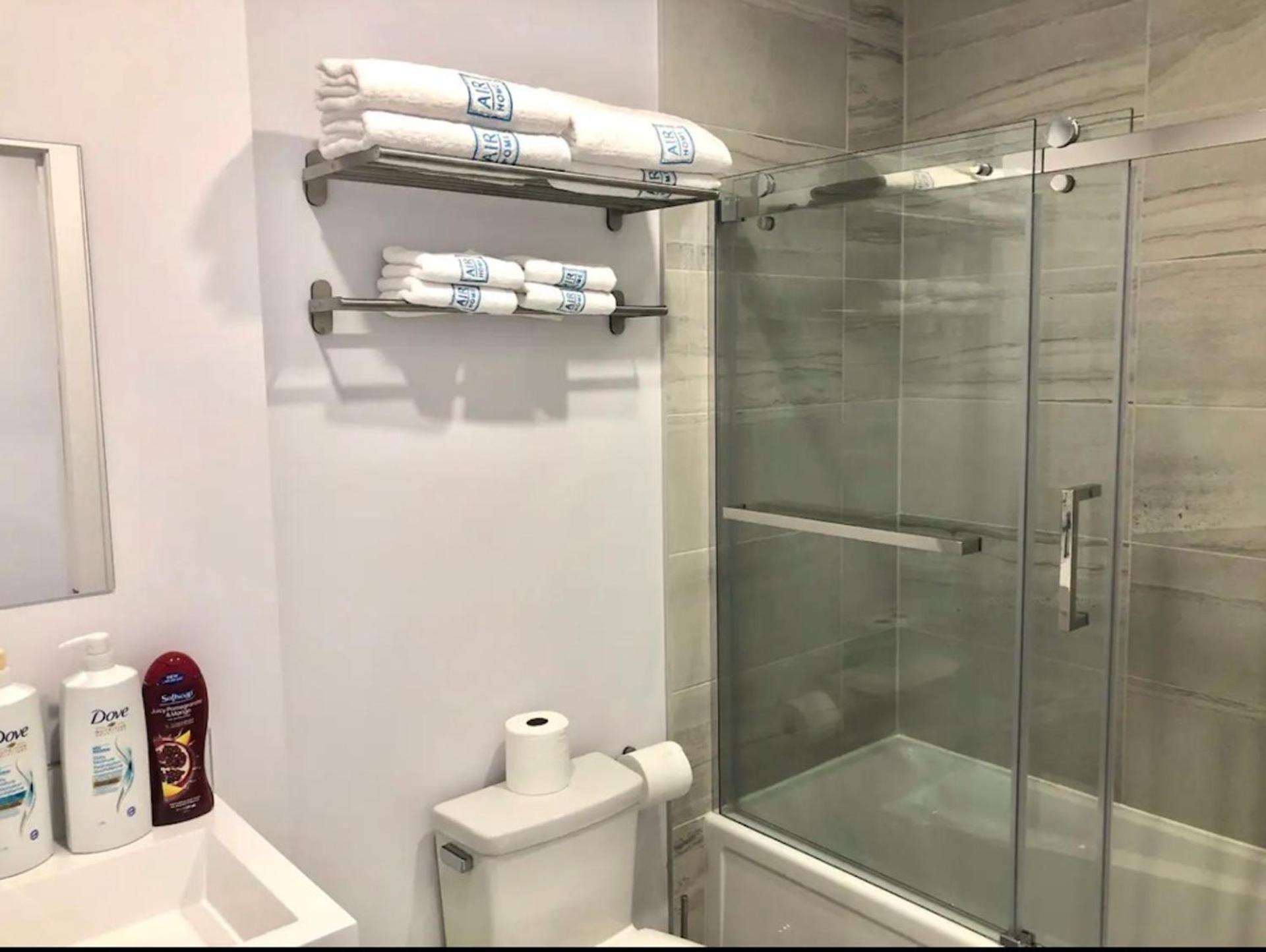 Apartment Le Bijou Airhome One Or Two Bedroom Montreal