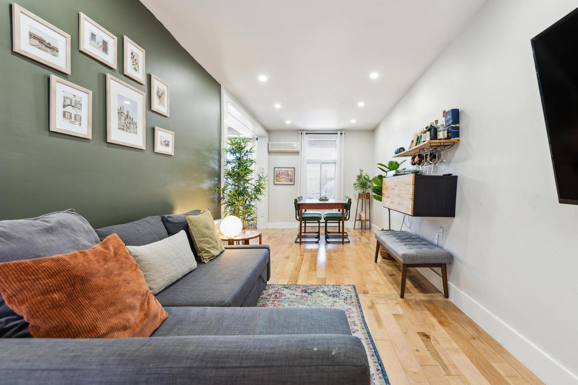 Jolie Maison Entiere A *