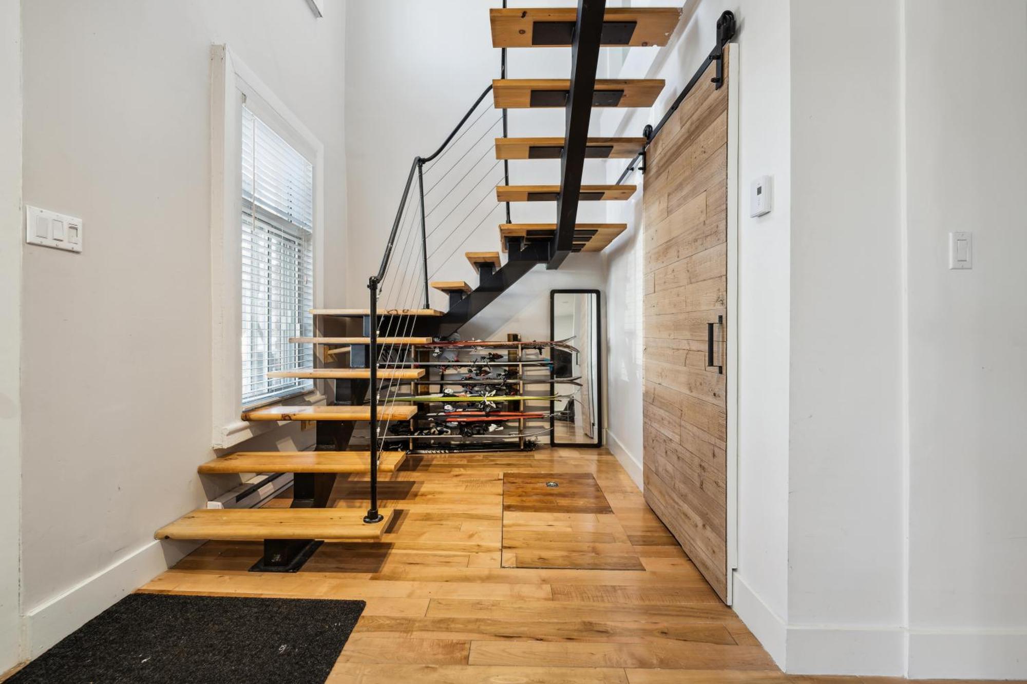 Jolie Maison Entiere A * Montreal