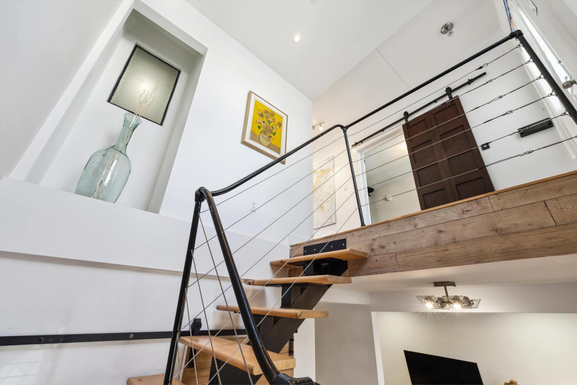 Jolie Maison Entiere A Apartment Montreal