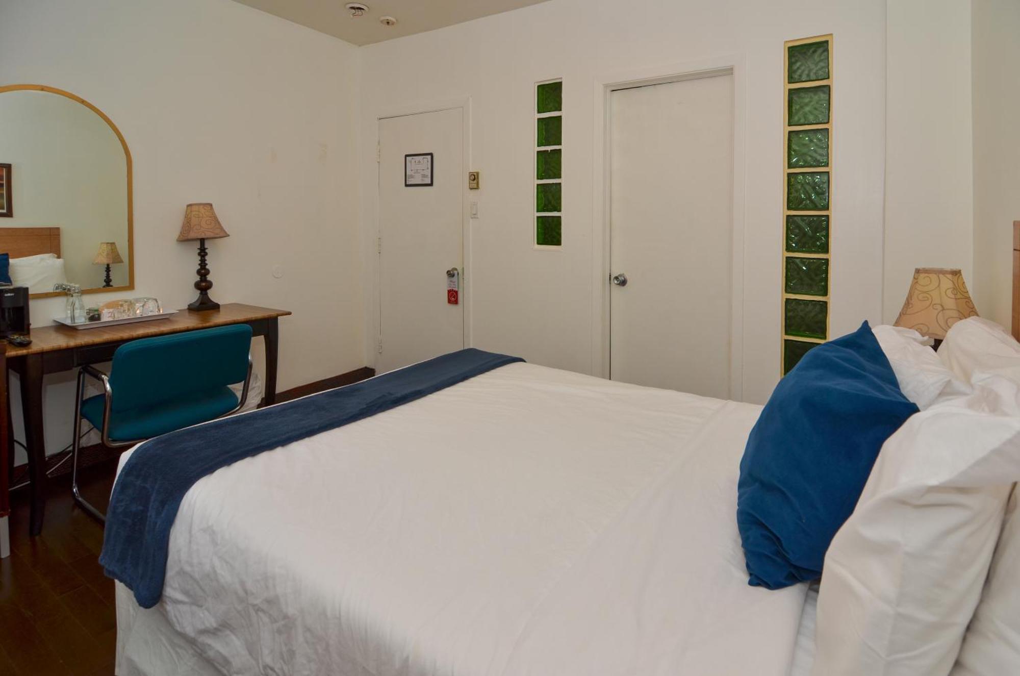 Hotel Dorion Montreal