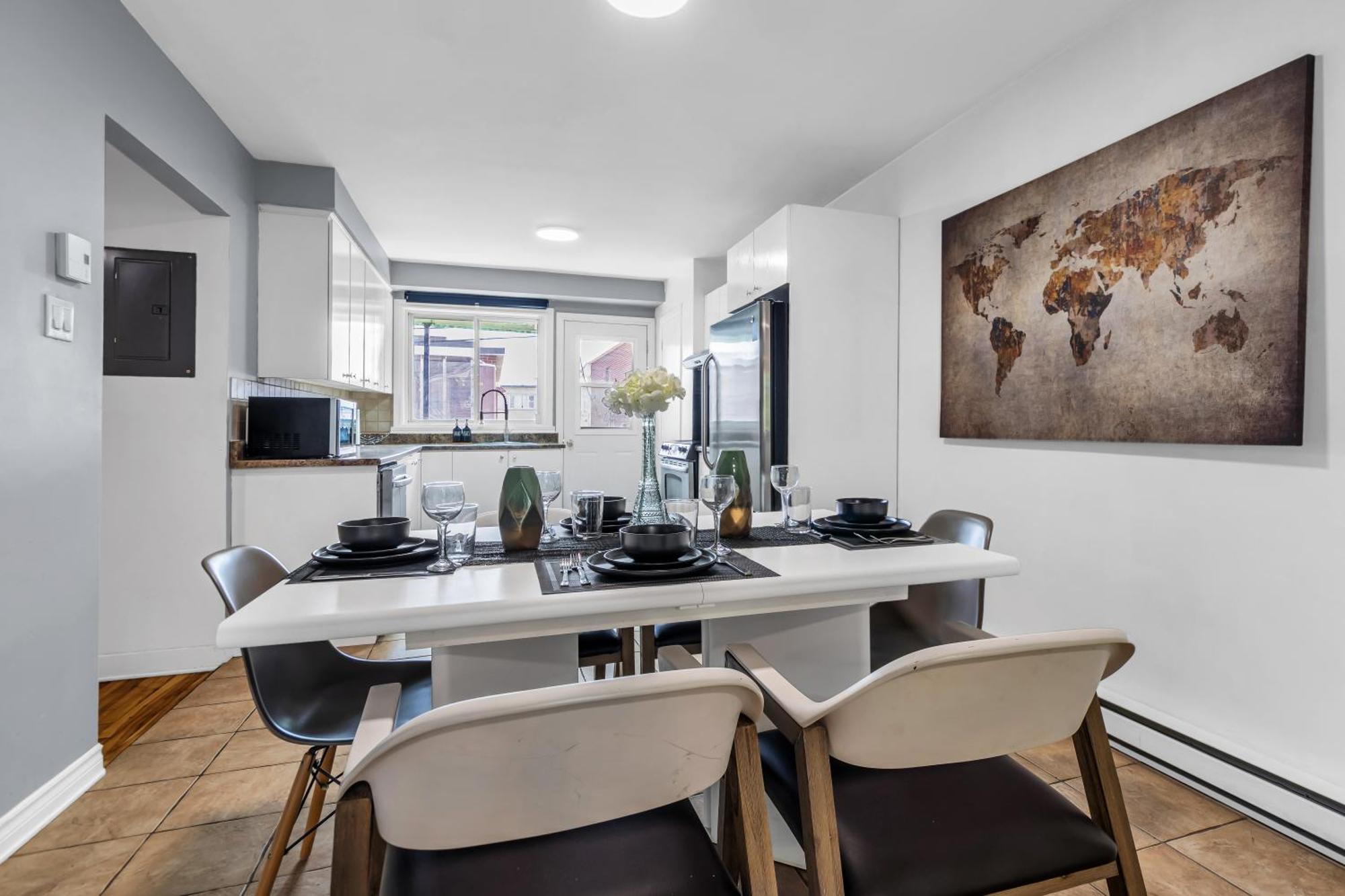Cozy 3 Bedrooms Apartment Montreal