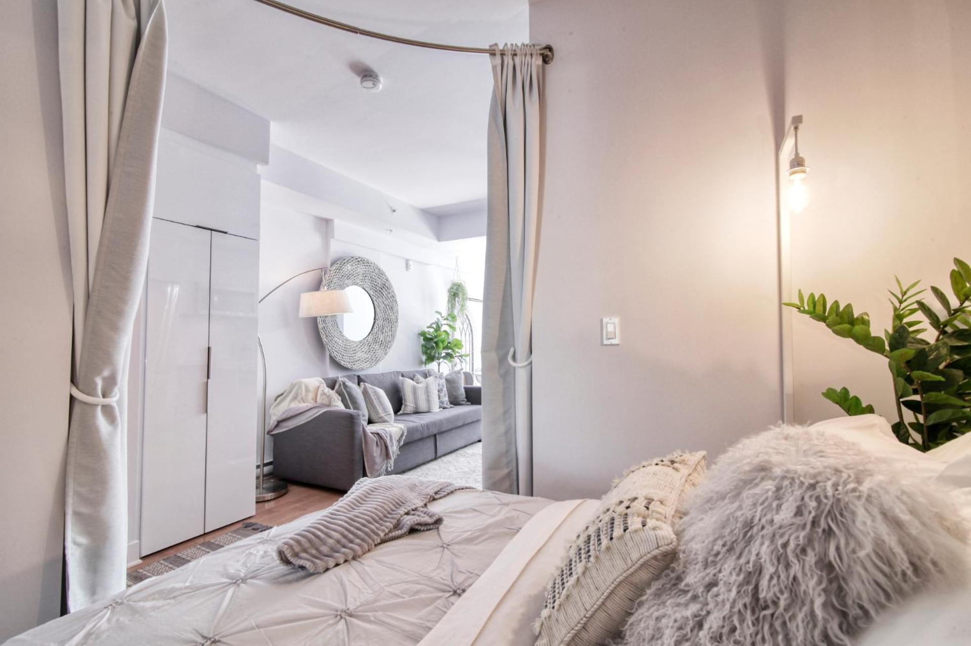 New Loft Views Free Parking *