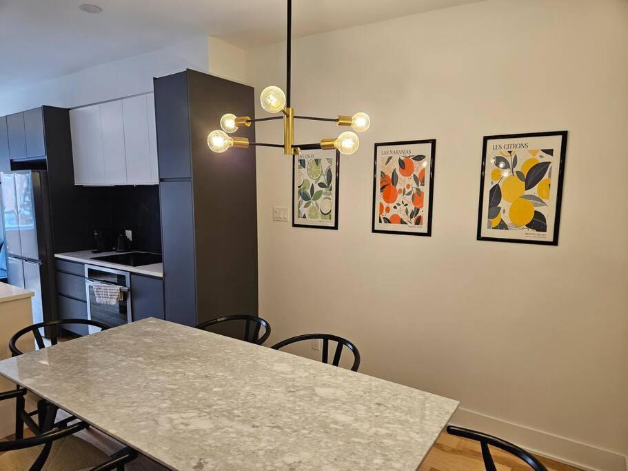 Chic 2 Bedroom Montreal