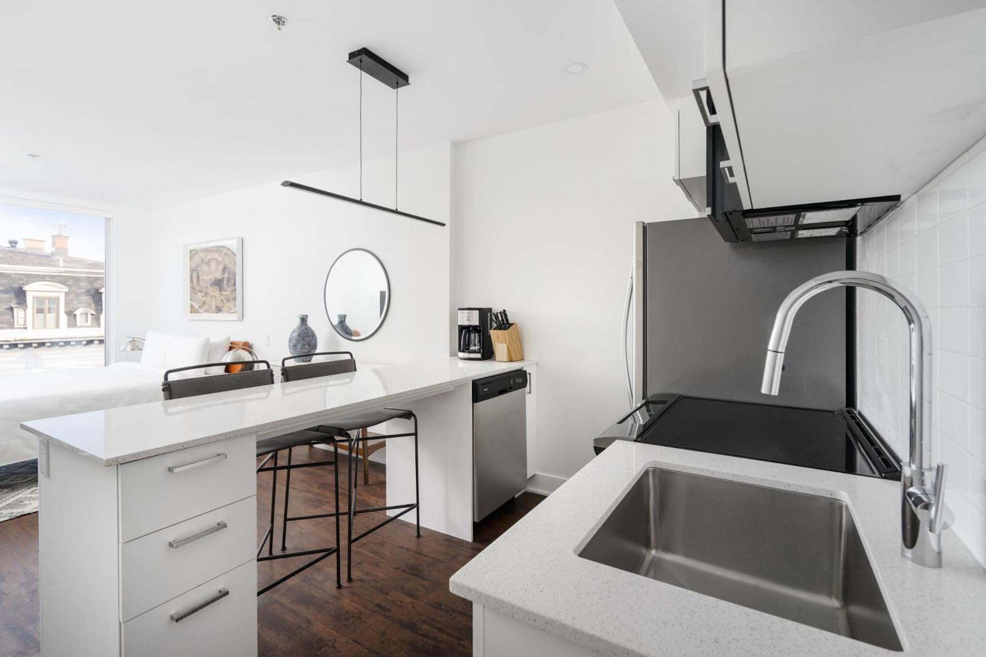 Aparthotel Sonder Gare Saint Denis 3*