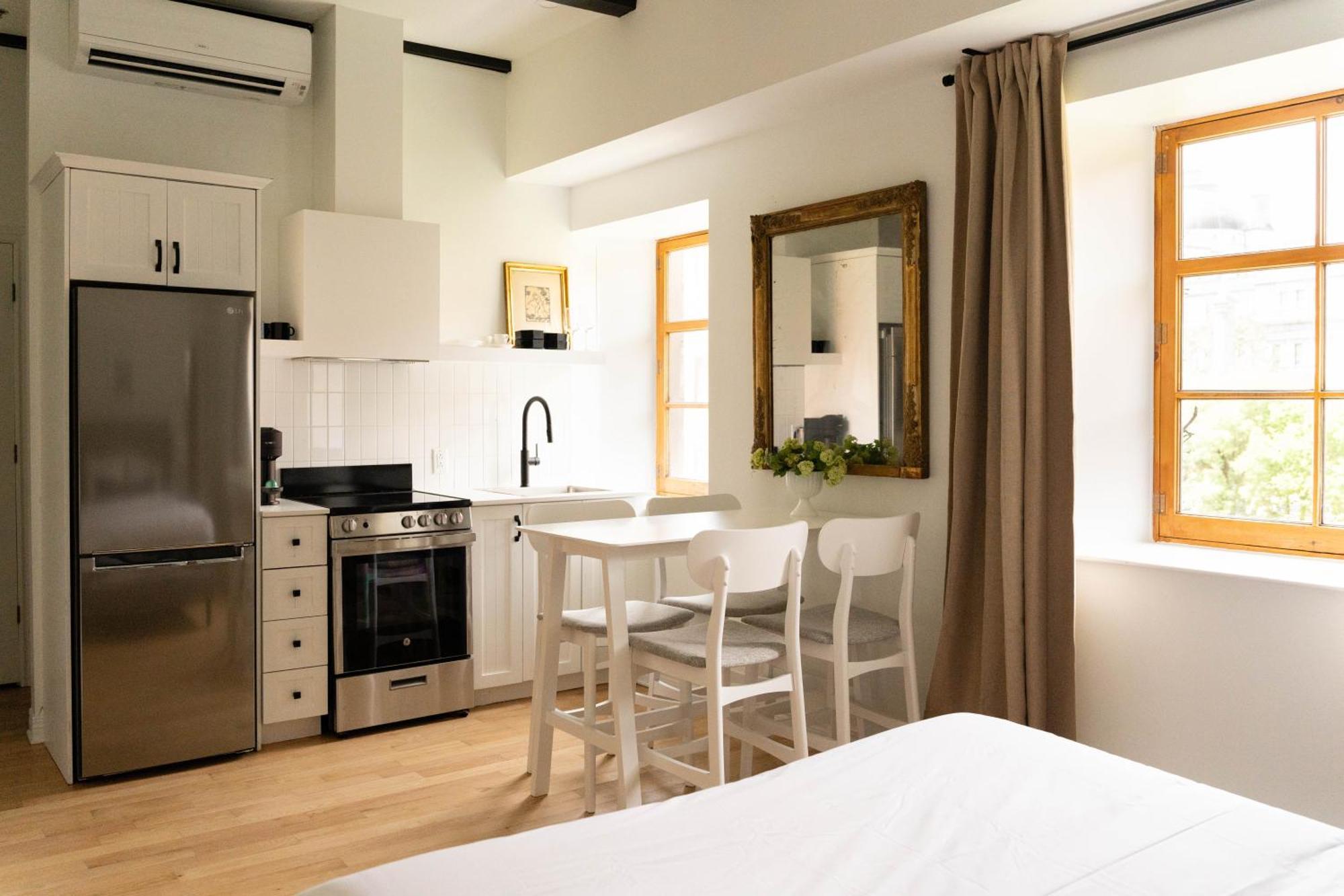 Maison Rasco By Luxury In Transit 4* Montreal