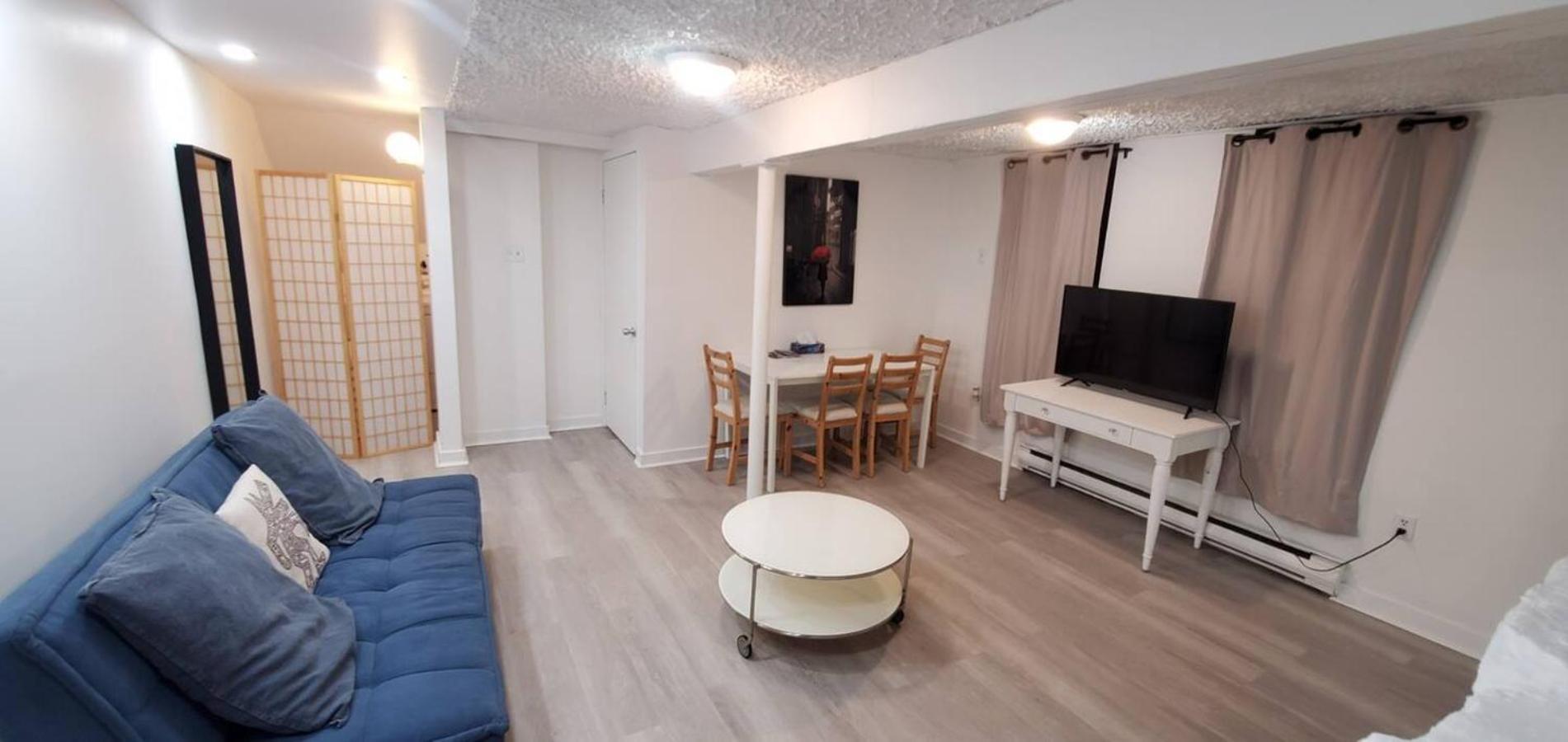 Heart Of Mtr For Memerable Experiance 2 Backyard 7minmetro Fully Renovated & Equipped Holiday home *
