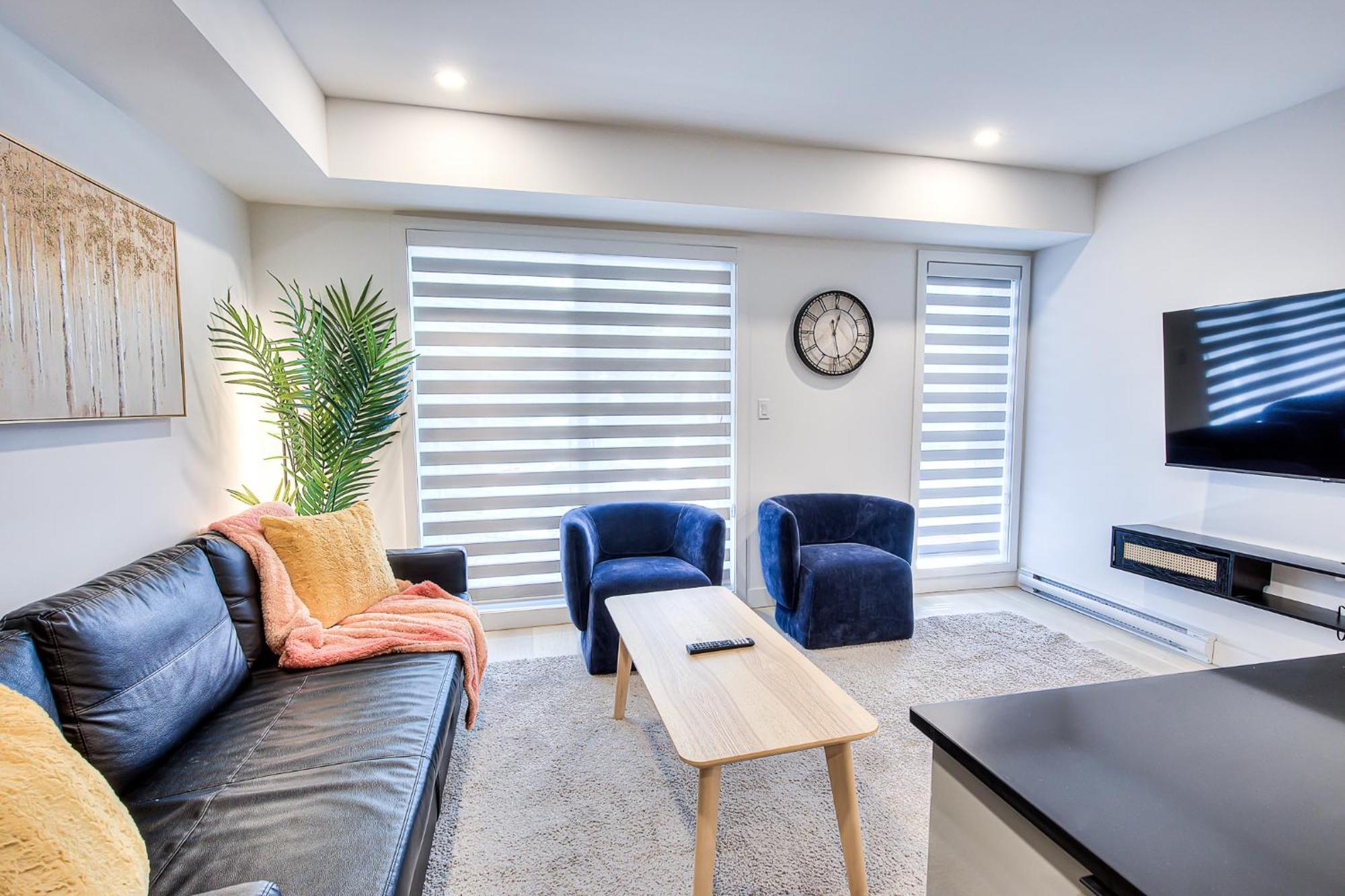 Restful Nights, Adventure Days Await! Apartment Montreal