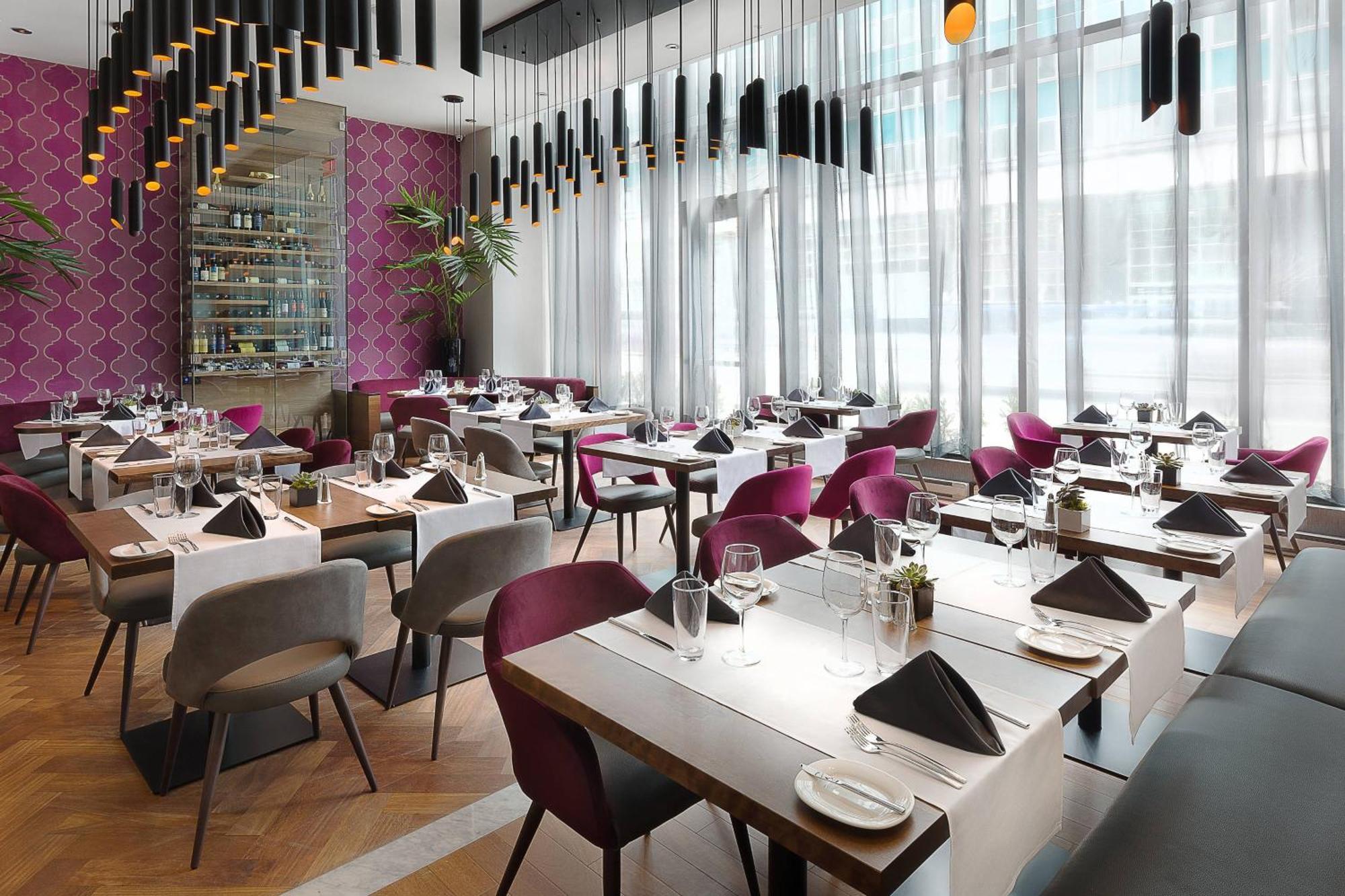Ac Centre-ville Hotel Montreal