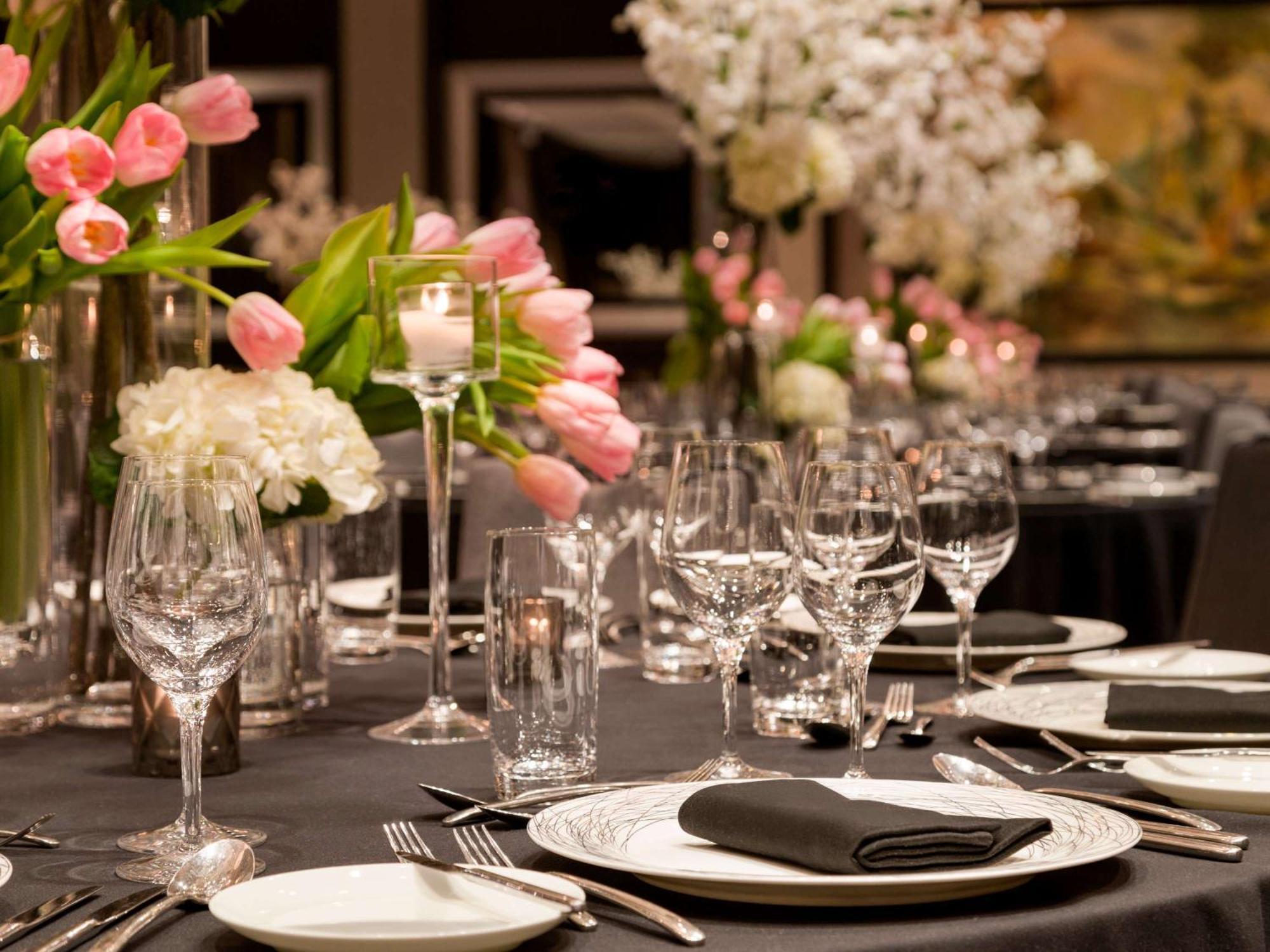 Fairmont The Queen Elizabeth 5* Montreal