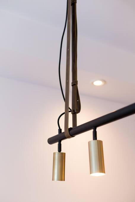 Sleek In The Heart Of Little Italy By Den