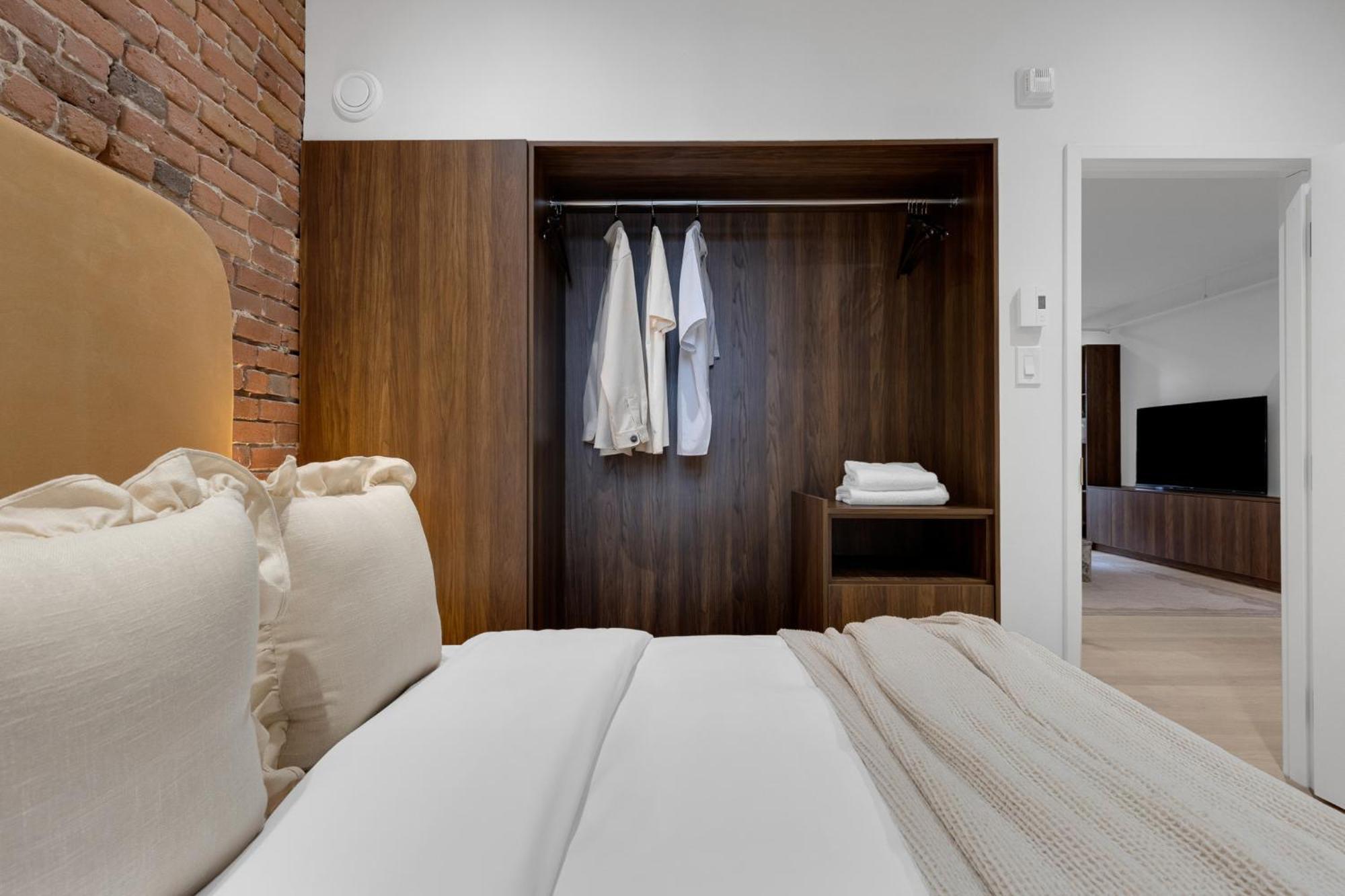 The Mercer Boutique Aparthotel Montreal