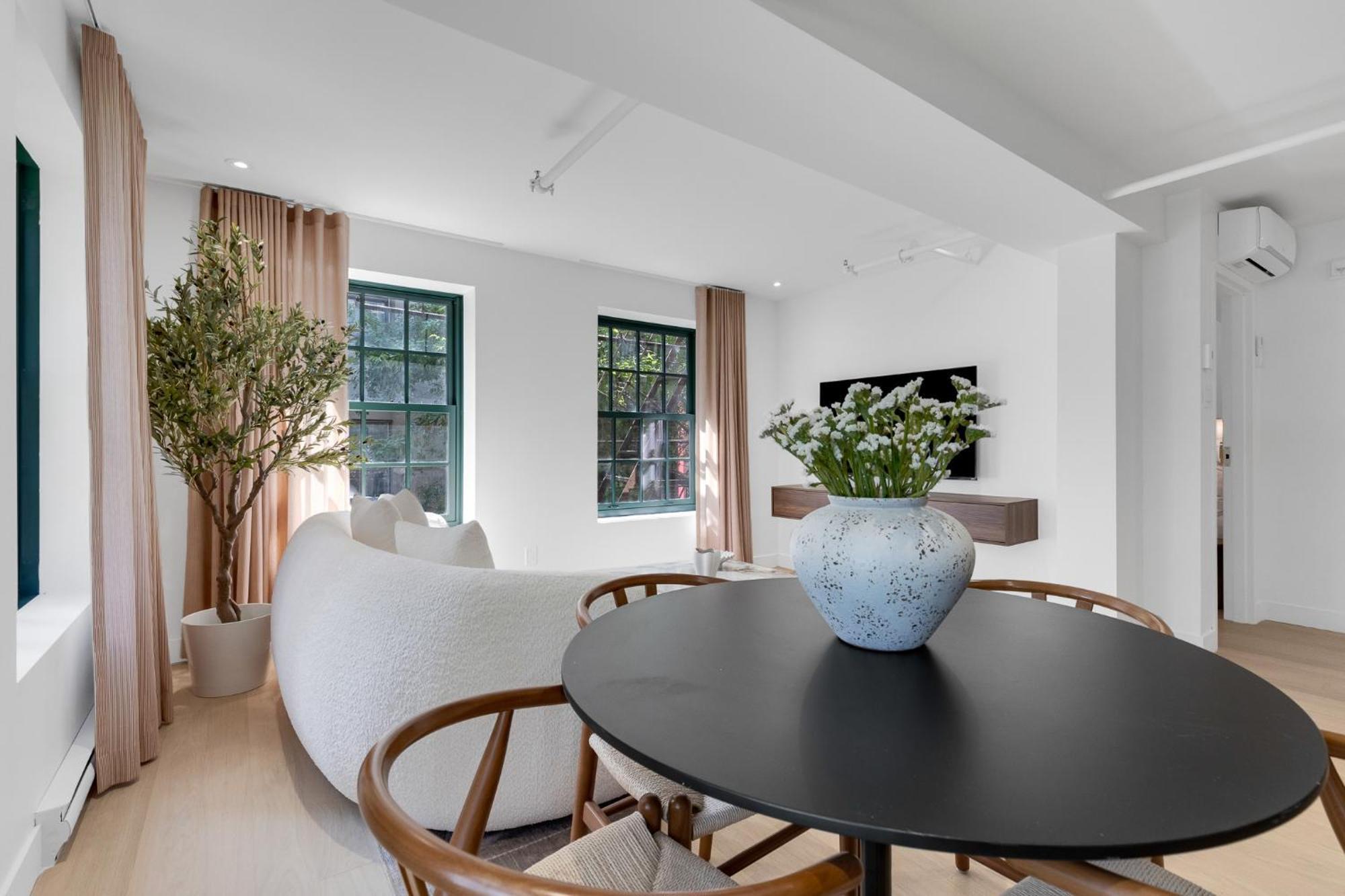 The Mercer Boutique 4*