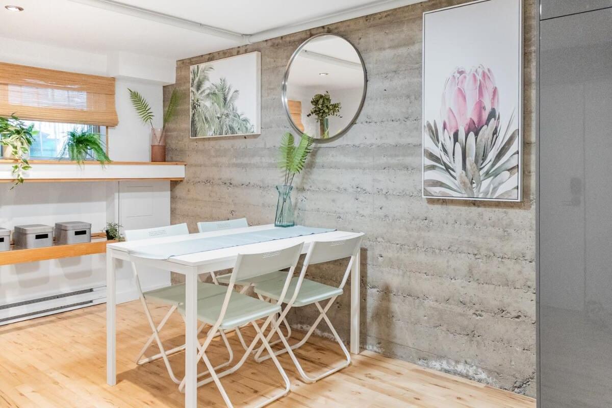 Magnificent 2br Fully Equipped Apartment Montreal