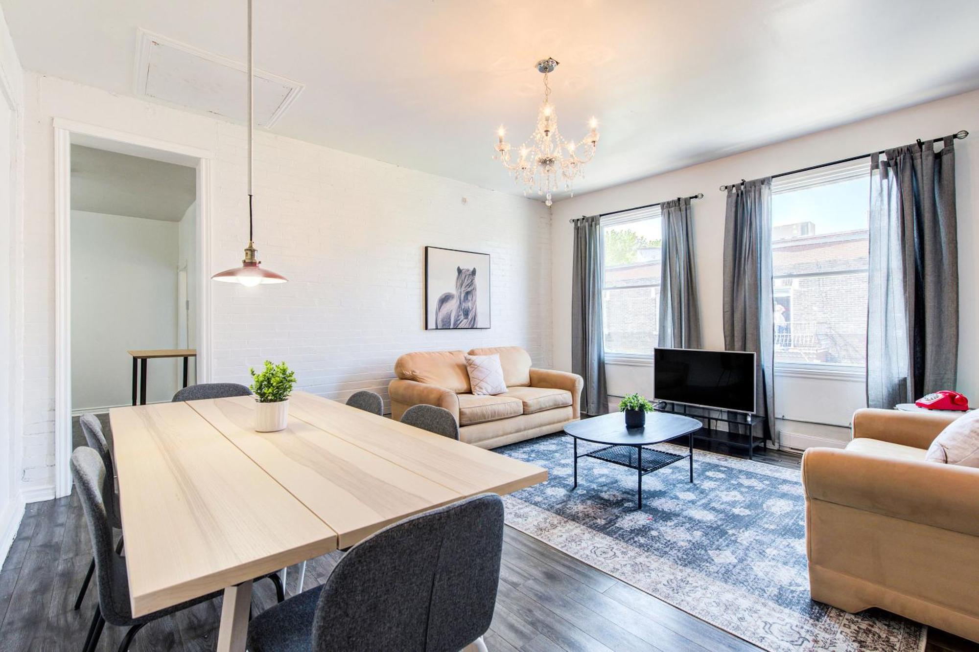 Chez Mont Royal Apartment