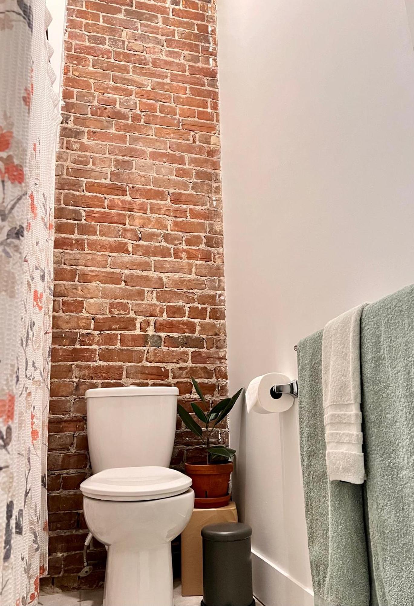 Elegant 1 Bedroom In Old Port- 301 Apartment