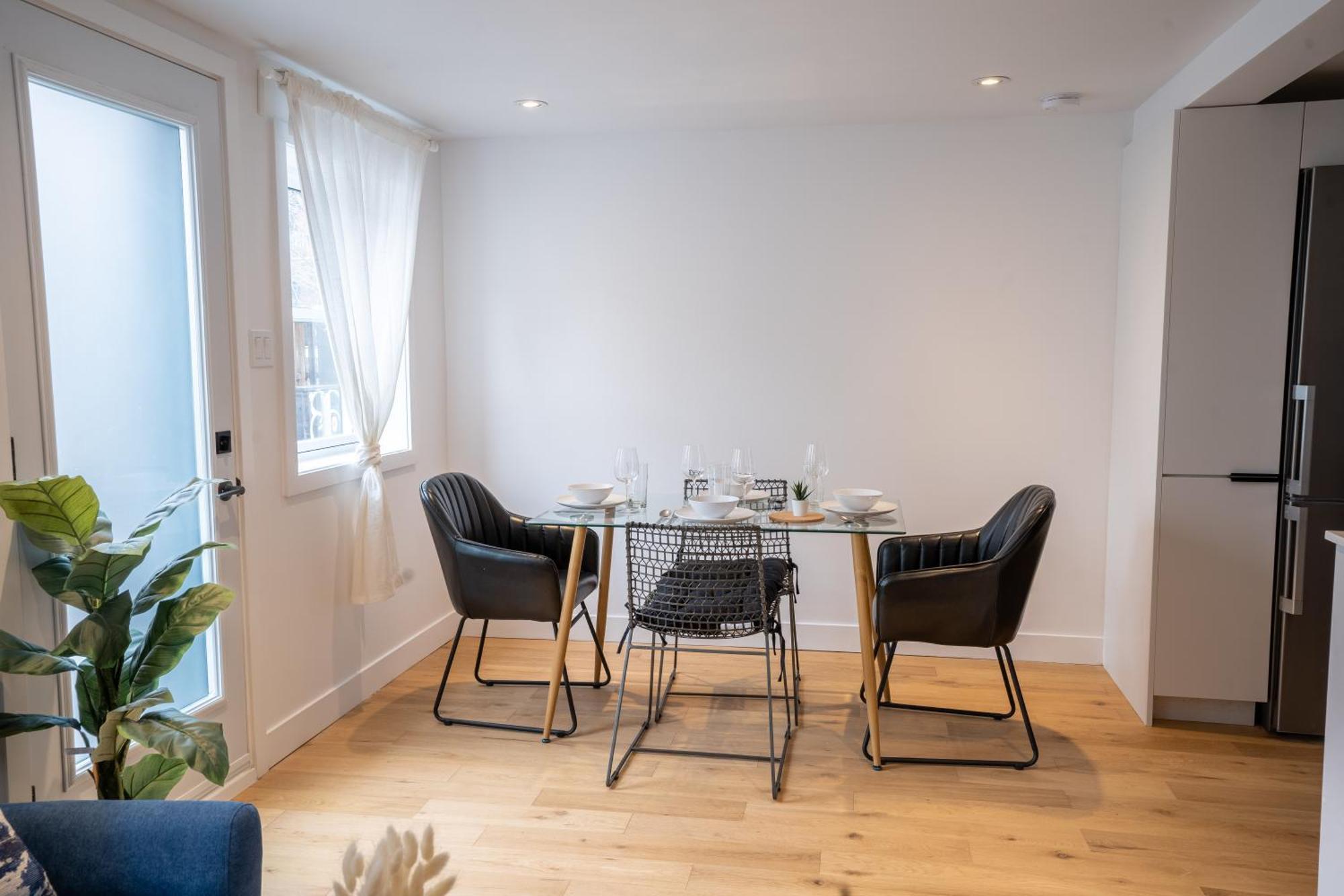 Apartment Superb 2 Bed Steps From Downtown And 2min To Metro *