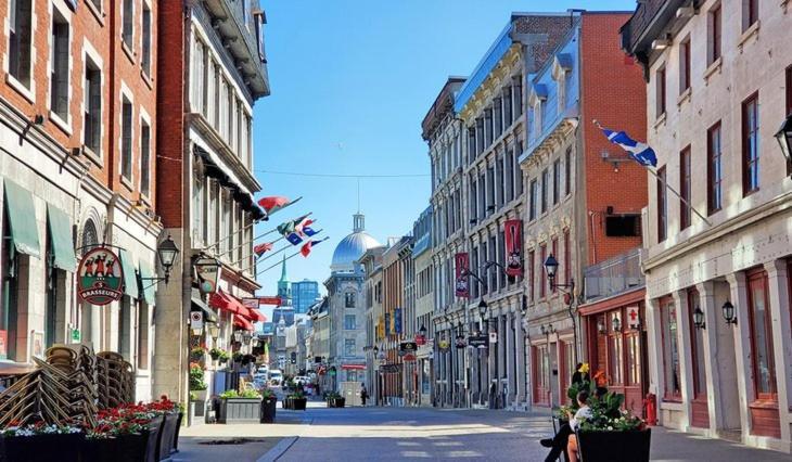 Heart Of Mtr For Memerable Experiance 2 Backyard 7minmetro Fully Renovated & Equipped Holiday home Montreal